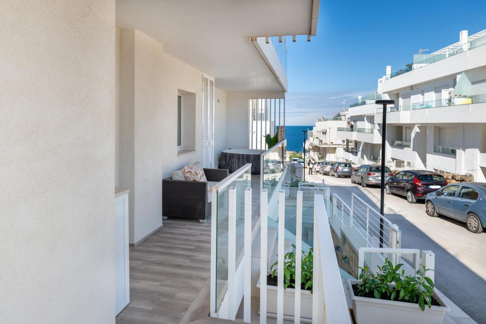 Exclusive Deluxe Apt Up To 6 People & Heated Tub Polignano a Mare Dış mekan fotoğraf