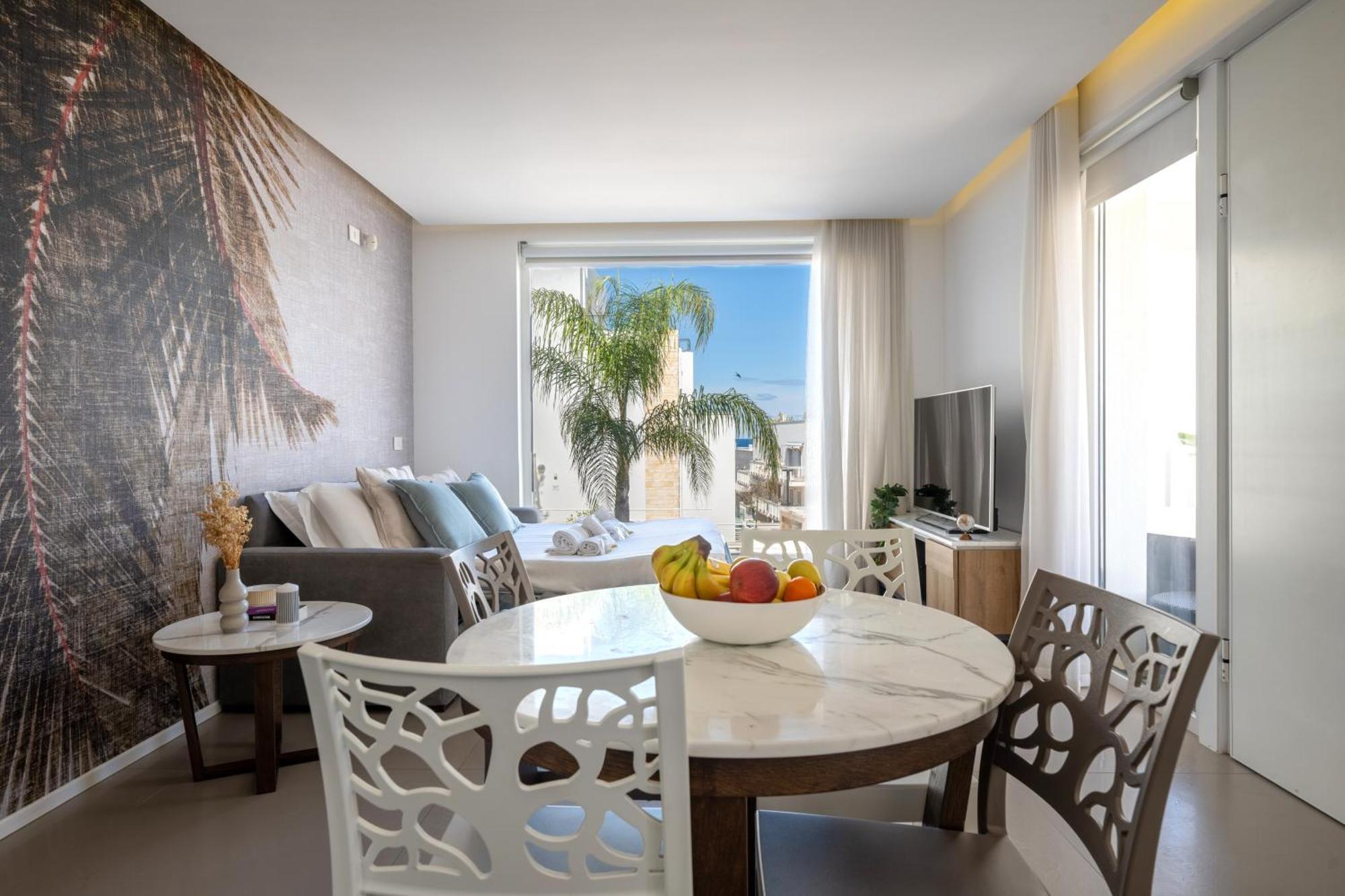 Exclusive Deluxe Apt Up To 6 People & Heated Tub Polignano a Mare Dış mekan fotoğraf
